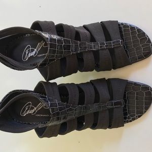 Donald J. Pliner heels